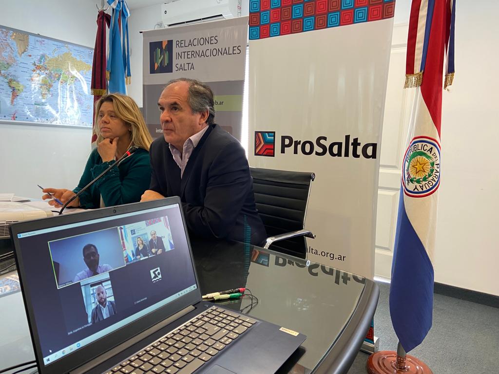 Mantuve reuniones virtuales con la cónsul argentina en Antofagasta, Chile, Carolina Massuh, y con miembros de la <a href="/ARGenParaguay/">paraguayosenaregntin</a>, promovidas por Ramiro Velloso de @CancilleriaARG.
#OfertaExportable
#SaltaLaLinda