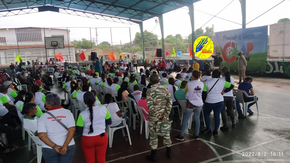 #MisionRobinsonBolPresente En Desarrollo Desde la Parroquia Vista al Sol, La Misión Robinson en la presentación del *Sistema Nacional de Formación y Reimpulso de la II Fase en la entidad de trabajo Clap Caroní . <a href="/NicolasMaduro/">Nicolás Maduro</a> <a href="/OviedoPSUV/">Tito Oviedo</a>
 <a href="/amarcanopsuv/">Ángel Marcano</a>