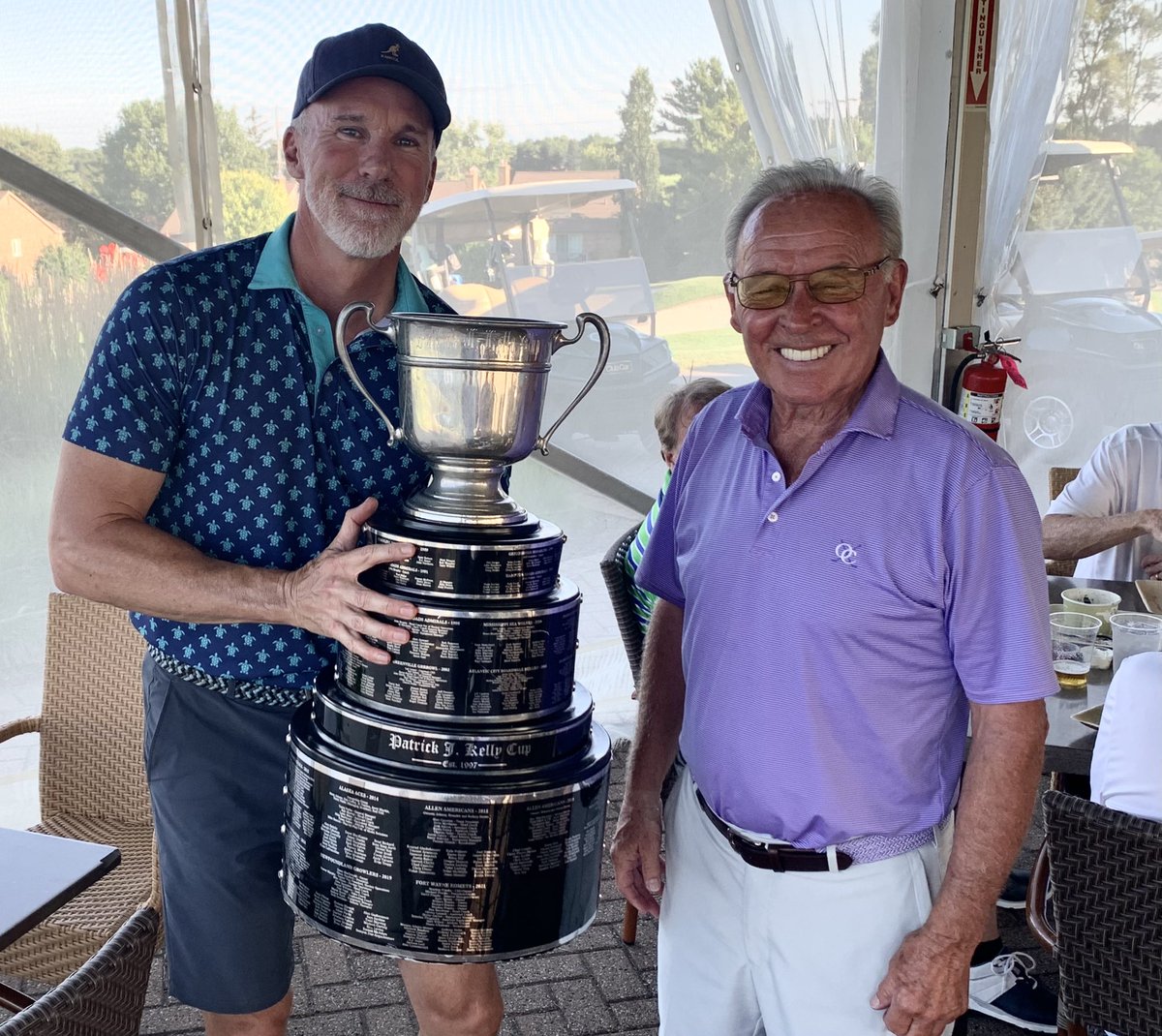 Played Oakland Hills today and the Kelly Cup (ECHL Champions) showed up. <a href="/FL_Everblades/">Florida Everblades</a> President and General Manager Craig Brush and the Kelly Cup. I think he used it as a ball marker.