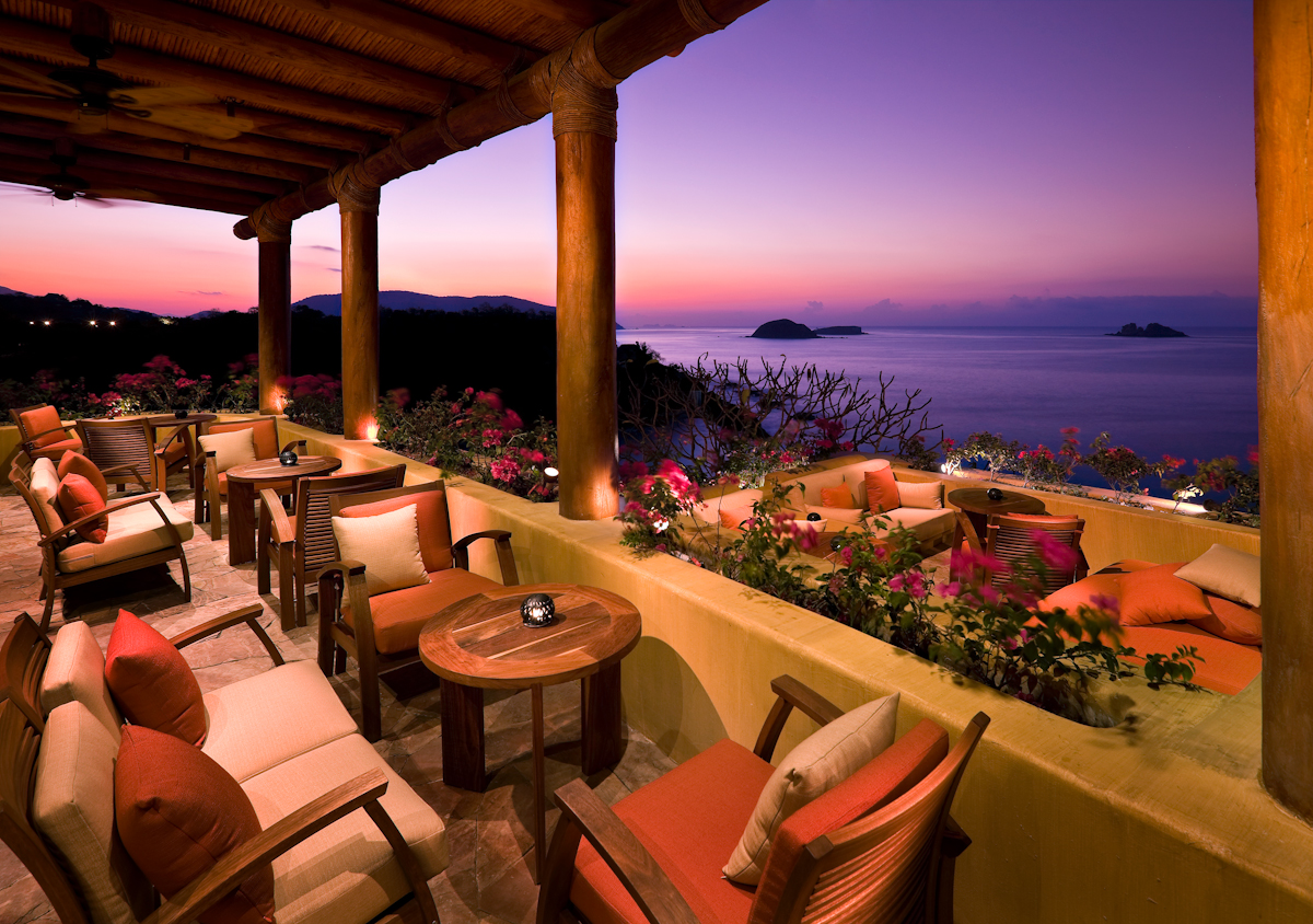 Las tardes de verano llenas de romance si existen y están en #IxtapaZihuatanejo

📸Cala de Mar Ixtapa - Guerrero, Mexico 

#HotelesIxtapaZihuatanejo #ThisIZit #VisitIZ #hotelesenMexico #Guerrero #Ixtapa #Zihuatanejo #calademar #sunset #love #view #verano #pacifico #perfect