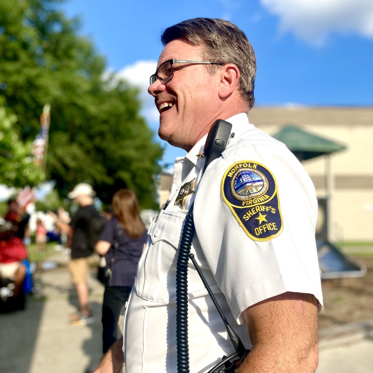 NorfolkPD's tweet photo. #ItsOfficial! #NorfolkVA ‘s party for a purpose and community policing is now is on! Plenty of great resources, free food, family fun & fellowship! #Freebackpacks too!
We’re celebrating community at Huntersville Recreation Center, 830 Goff St, until 8pm!
@NorfolkVA https://t.co/bjGQ80VJhW