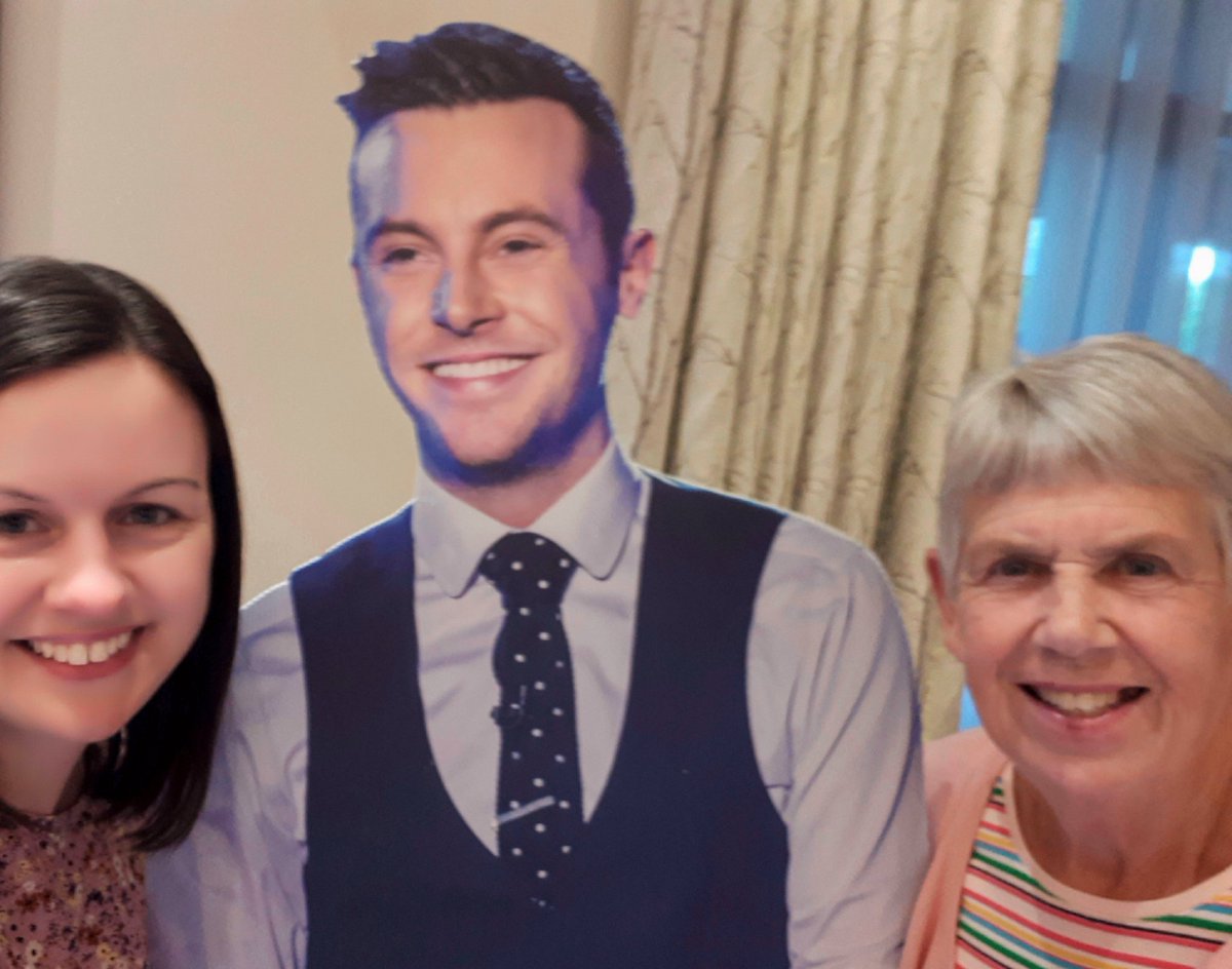 cpbluesunshine's tweet photo. @iamNATHANCARTER Thanks so much for an amazing show last night in mullingar! Worth the wee holiday road trip from the North to see you! You guys never disappoint, fantastic as always! Hoping next time we can catch up in person Lol! 😜 Love yas, keep happy x 😍😀 https://t.co/skN0Squ6Vw