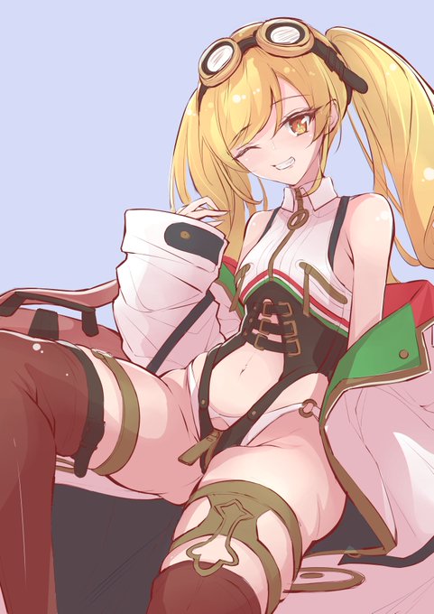 らっふらふ( ˘ω˘)...なんだこの衣装! 