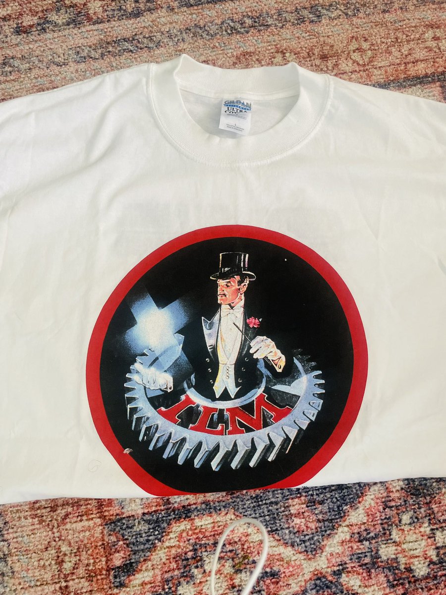 StarWarsThrift's tweet image. Still on that #LightAndMagic kick! ♻️♻️♻️♻️