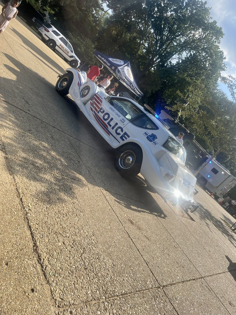 #NationalNightOut in DC with my girl Lorena! out here shining for Chinatown 💥 #LifeAtATT #firstnet #dc <a href="/Carlitos_way202/">Carlos</a> <a href="/waaaahsif/">Wasif Sal</a> <a href="/DMV_Fitz/">Austin Fitzwater🌐</a> <a href="/jillmill321/">Jillian Miller</a> <a href="/404girl/">Betsy Francis</a>