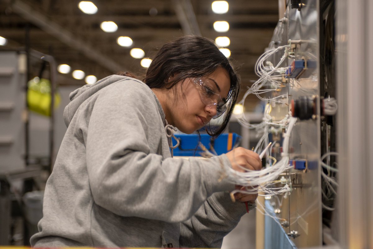coreplusaero's tweet photo. Check out these photos from the 2022 Core Plus Aerospace summer internship. #CorePlusIntern https://t.co/bvE0nNpY9C