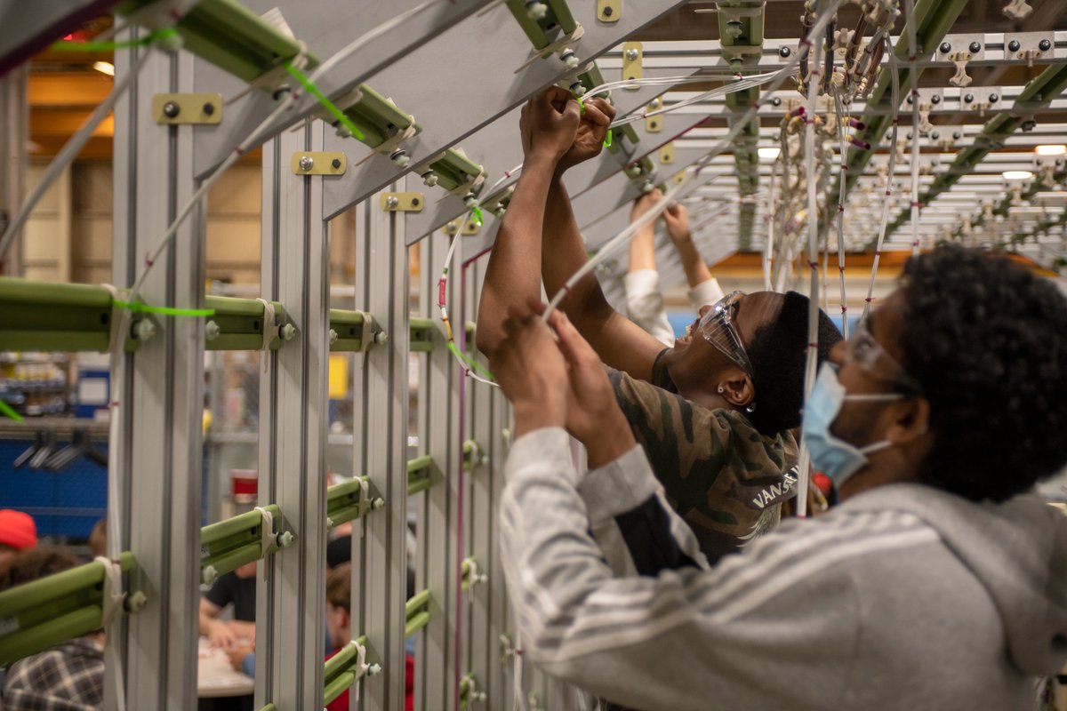 coreplusaero's tweet photo. Check out these photos from the 2022 Core Plus Aerospace summer internship. #CorePlusIntern https://t.co/bvE0nNpY9C