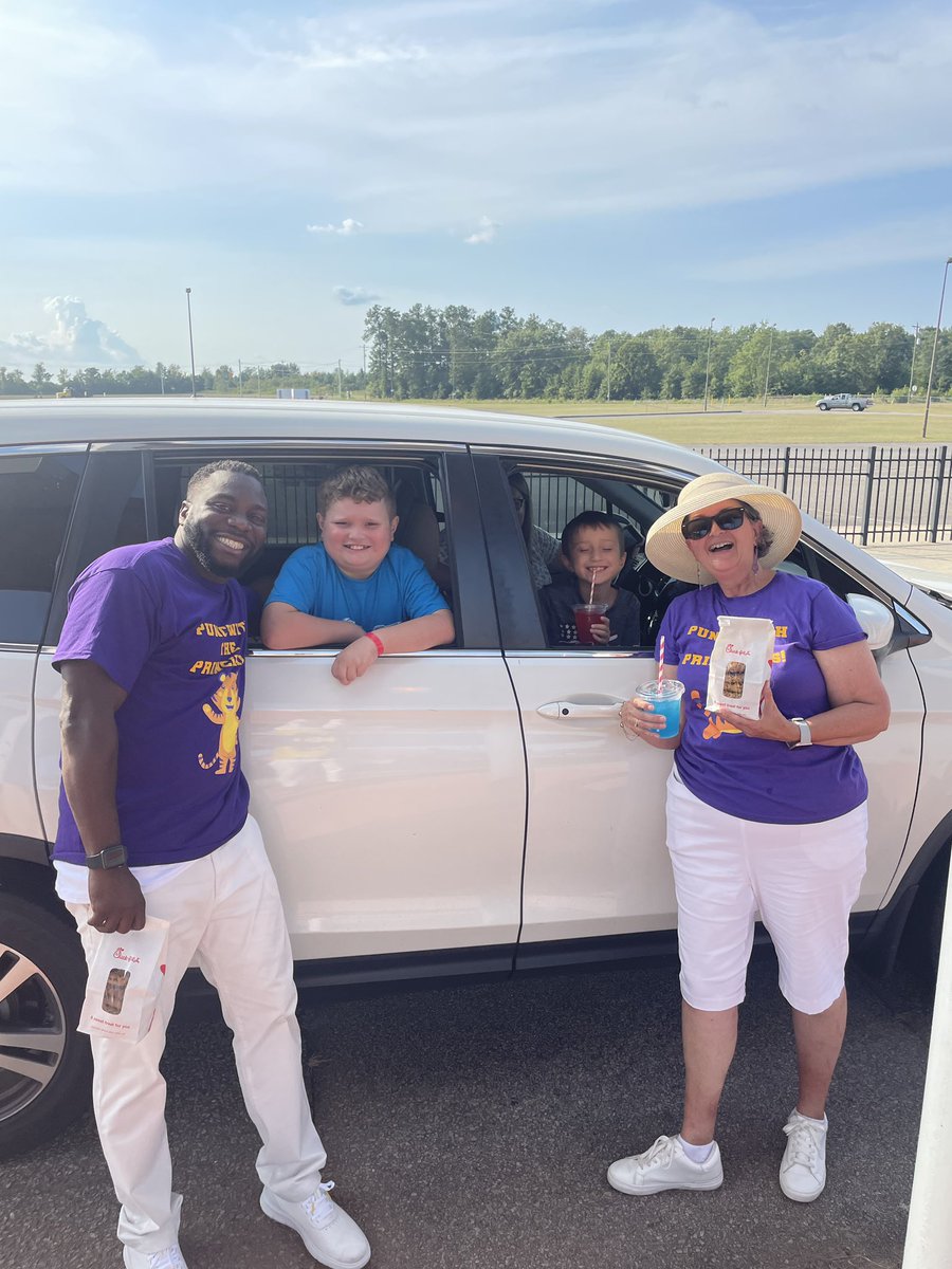 Sandhills Elementary School tweet media