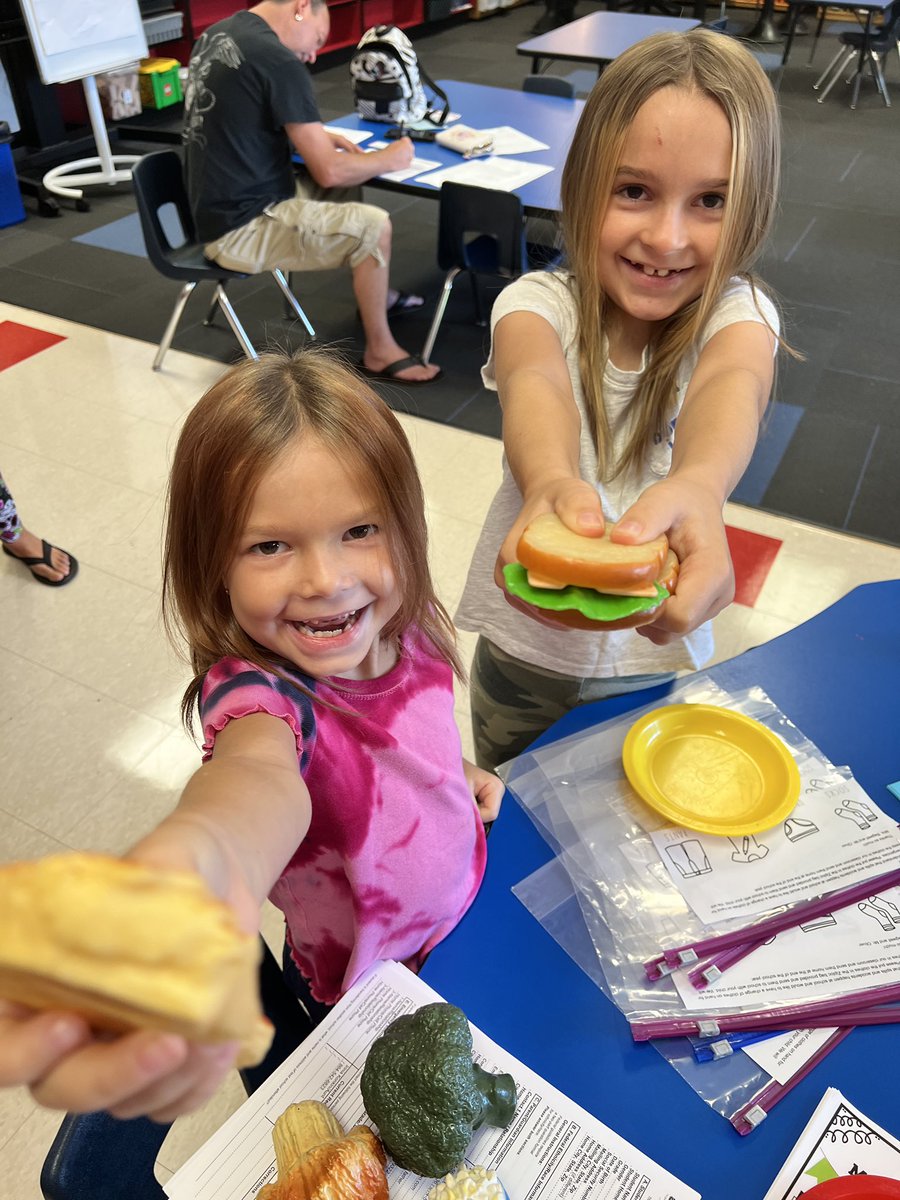 npewildcats's tweet photo. We had a great day welcoming back our wildcats!  The ‘22-‘23 school year is going to be the best one yet! #littlemoments https://t.co/ehKAVWUeln