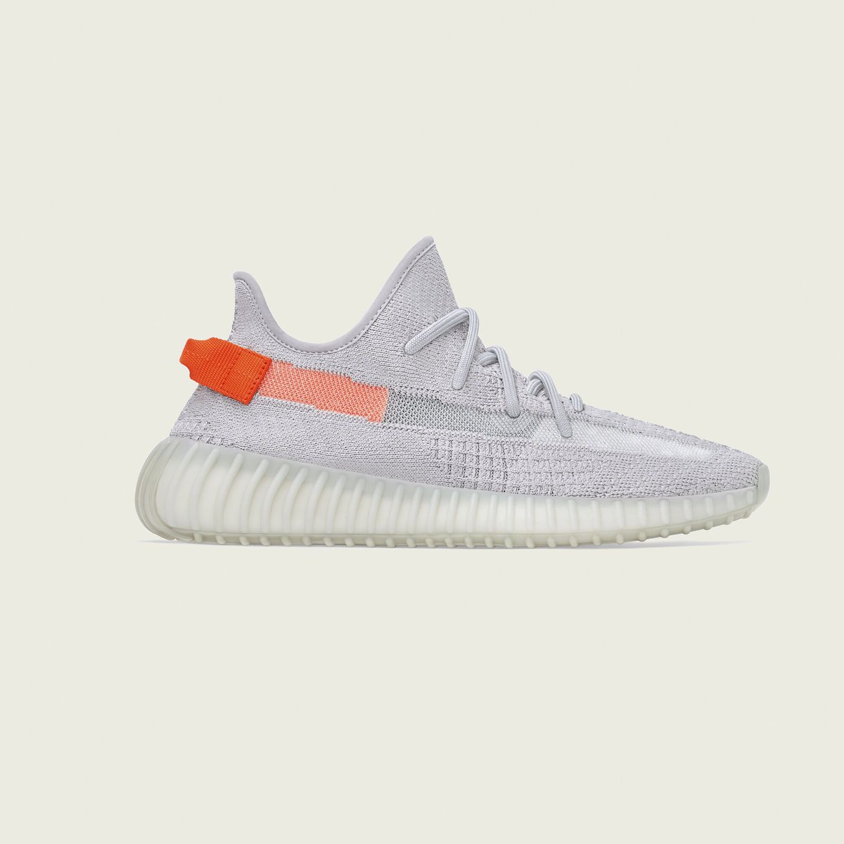SNKR_TWITR tweet media