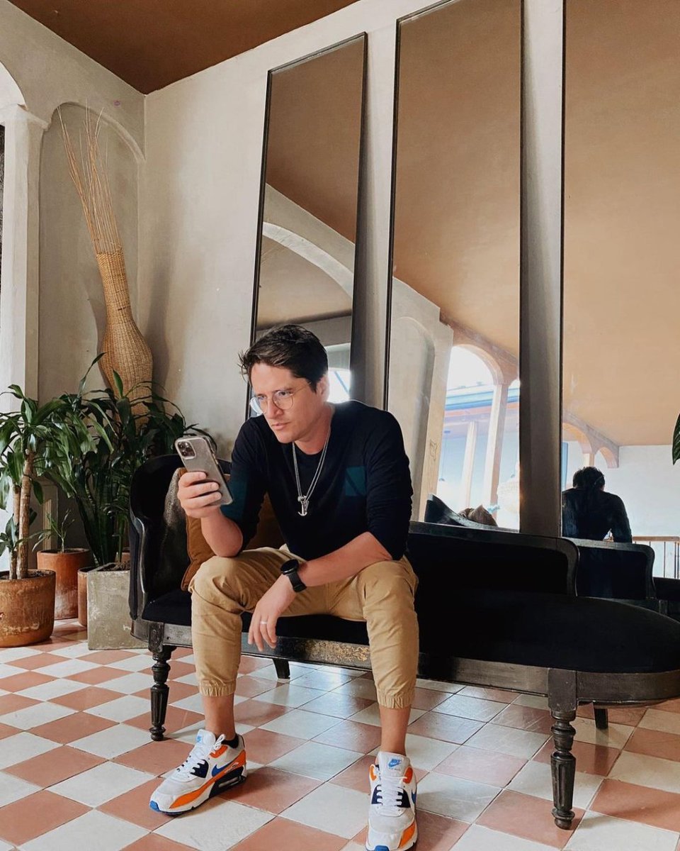 Working and looking good 😎
Rg: @huanamaya