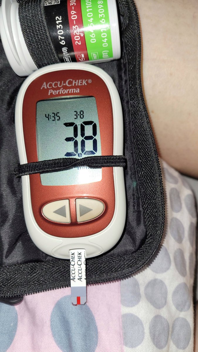 divchyna_kiborg's tweet photo. Та якого хуя?
#діабет #diabetes #dialife https://t.co/P0yjmkXFPB