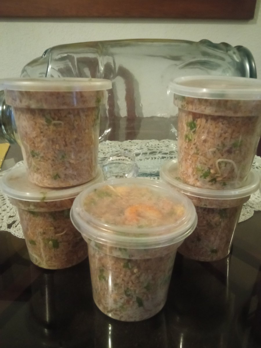swkimir's tweet photo. Empezando mi pequeño negocio arroz chino a lo peruano con sabor venezolano ... Paso a paso poco a poco https://t.co/UXWGM9Gguz