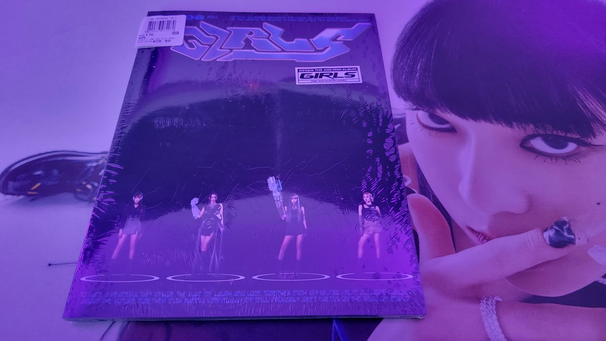 💙🌙❄️🦋 GIRLS giveaway 💙🌙❄️🦋

- sealed Kwangya version
- RT to enter
- must be following
- shipping worldwide
- Ends Aug 5th - 7pm eastern 
- giveaway 7 of 7

#aespa #aespa_Girls