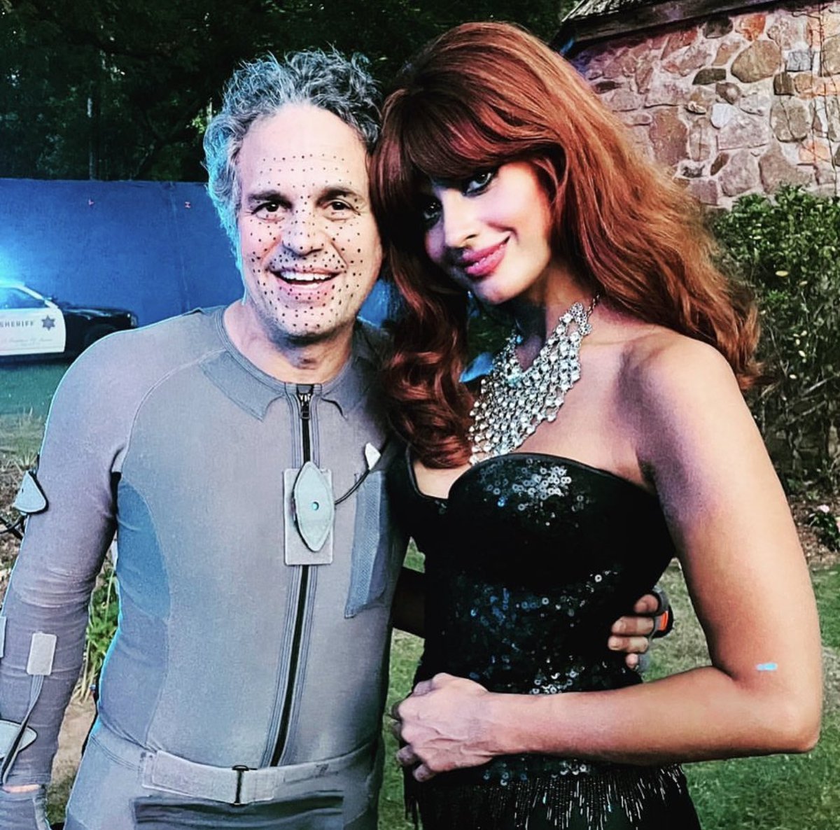 MarvelBRNews's tweet photo. Mark Ruffalo e Jameela Jamil nos bastidores de #SheHulk. https://t.co/jGARU50XRn