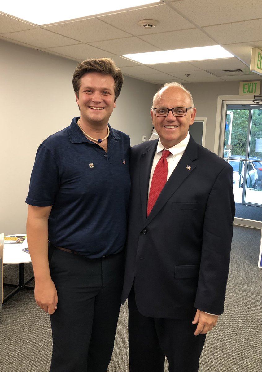 realAlexHagerty's tweet photo. Plymouth County needs to re-elect our dedicated District Attorney @PlymouthCtyDAO Tim Cruz continues to work to make our 27 communities safe. Team DA Cruz all the way! ❤️🇺🇸💙#ProtectingUs #TimCruz #mapoli #plymouthcounty https://t.co/mE6BR0dwrj