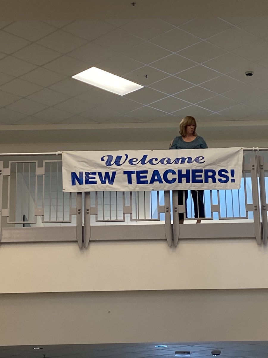 FCPSPLcoord's tweet photo. T  minus 12 hours and counting until the induction and professional learning team welcomes new teaching hires for the 22-23 SY. We are ready and so excited to meet this group of educators. #FCPSPL #FCPSwelcome #RISEinduction https://t.co/iw8Ivg8cgQ