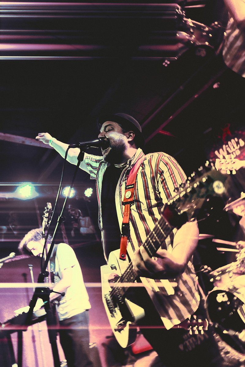 discord_theory's tweet photo. ☀️A Summer Tour Remember☀�� has been such a BLAST so far 🚀 We’re playing our hometown show this THURSDAY at the one and only @CROWBARLIVE ❤️ Featuring the STACKED lineup of Hollyglen, @ForTheBestFL, MAK, &amp; The Drain Outs 🔥 Get ready to give us everything you got DTFam🤘👽 https://t.co/5wqcPQlztq