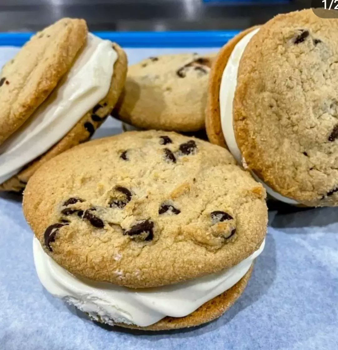 Really isn't every day National Ice Cream Sandwich day? #NationalIceCreamSandwichDay