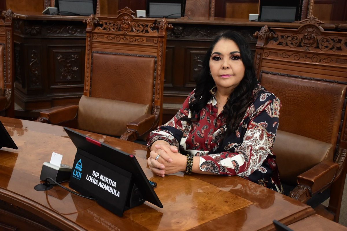 marthaloeraa's tweet photo. ✍🏼 Durante la sesión permanente del día de hoy tuvimos a bien presentar un punto de acuerdo en donde #exhortamos a gobierno federal y estatal para que en la medida de sus posibilidades #implementen y #fortalezcan campañas masivas para prevenir el #CiberAcoso. https://t.co/qycUc9Yk8o