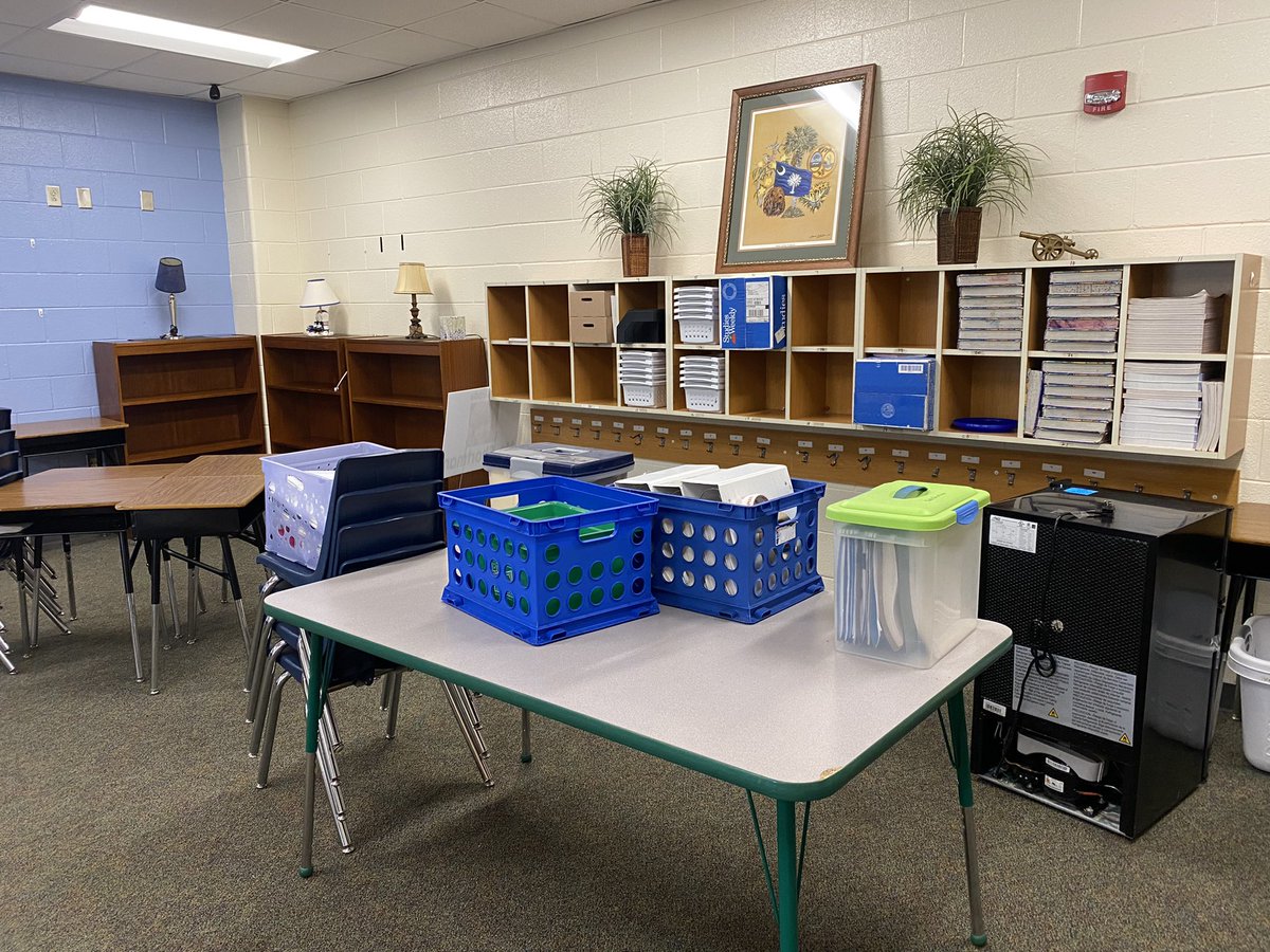 PRE_Shortman's tweet photo. Classroom set up progress. Not sure if my little helper was actually helping. #classroomsetup. #happynewschoolyear. #pre_explorers https://t.co/i1jk3124tv