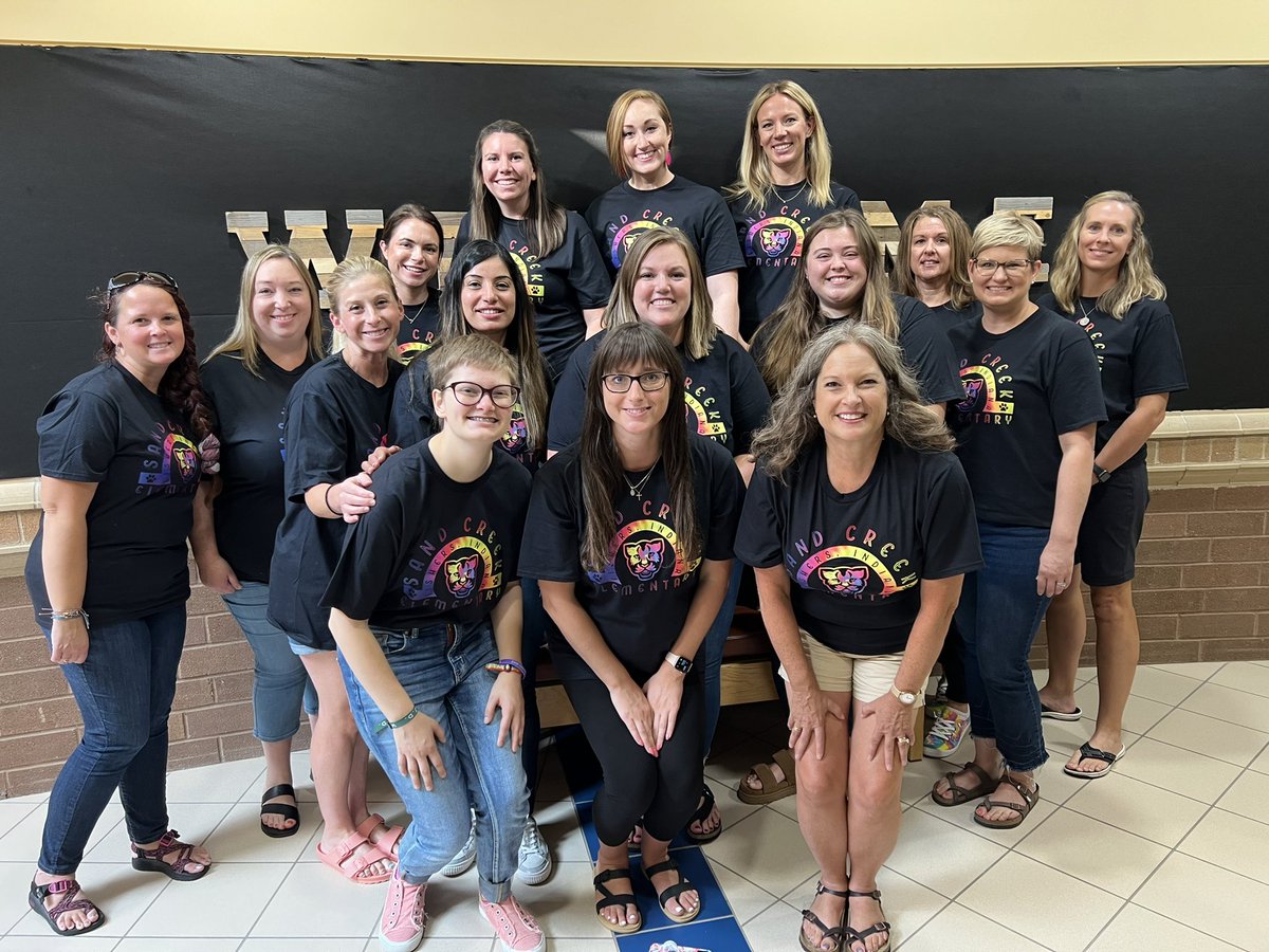 I’m so excited to start the year with such an amazing team! #exceptionallearners @SCECougars @HSESchools @MrsAhlfeldENL