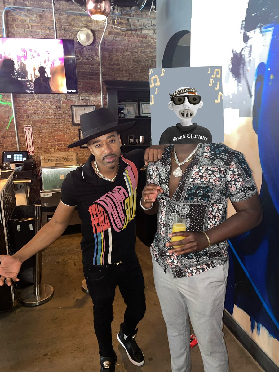 Zipper_99's tweet image. #Cardano musician @AnthonyGreyy &amp;amp; I flew out to #Atlanta. For a private event hosted by nephew of Jay-z @RelCarter and his team. Connecting with @DrummaBoyFRESH  @NathanielThaGr8 &amp;amp; other amazing talents &amp;amp; industry executives.