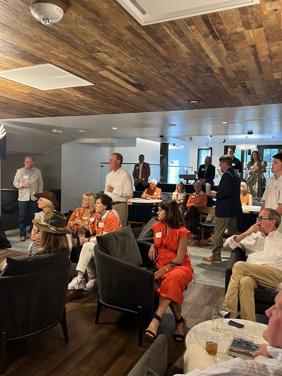 Lillian Mills tweet media