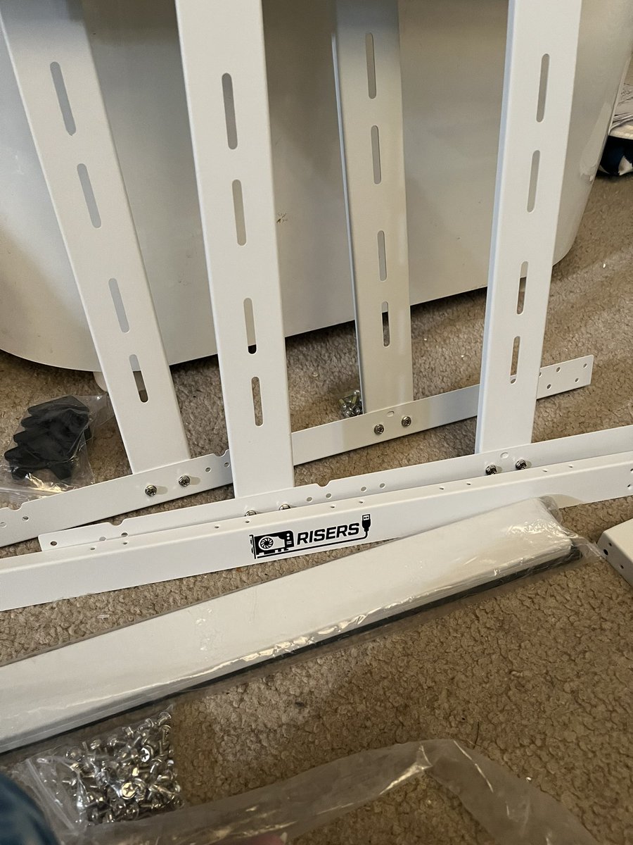 BlackCatCrypto3's tweet photo. Building a @GPURisers mining frame!
#GPUmining #GPUminingframe #gpuminingrig #CryptoMining #cryptominer #gpuminer #Crypto #cryptominer https://t.co/tXw4U5CMCc