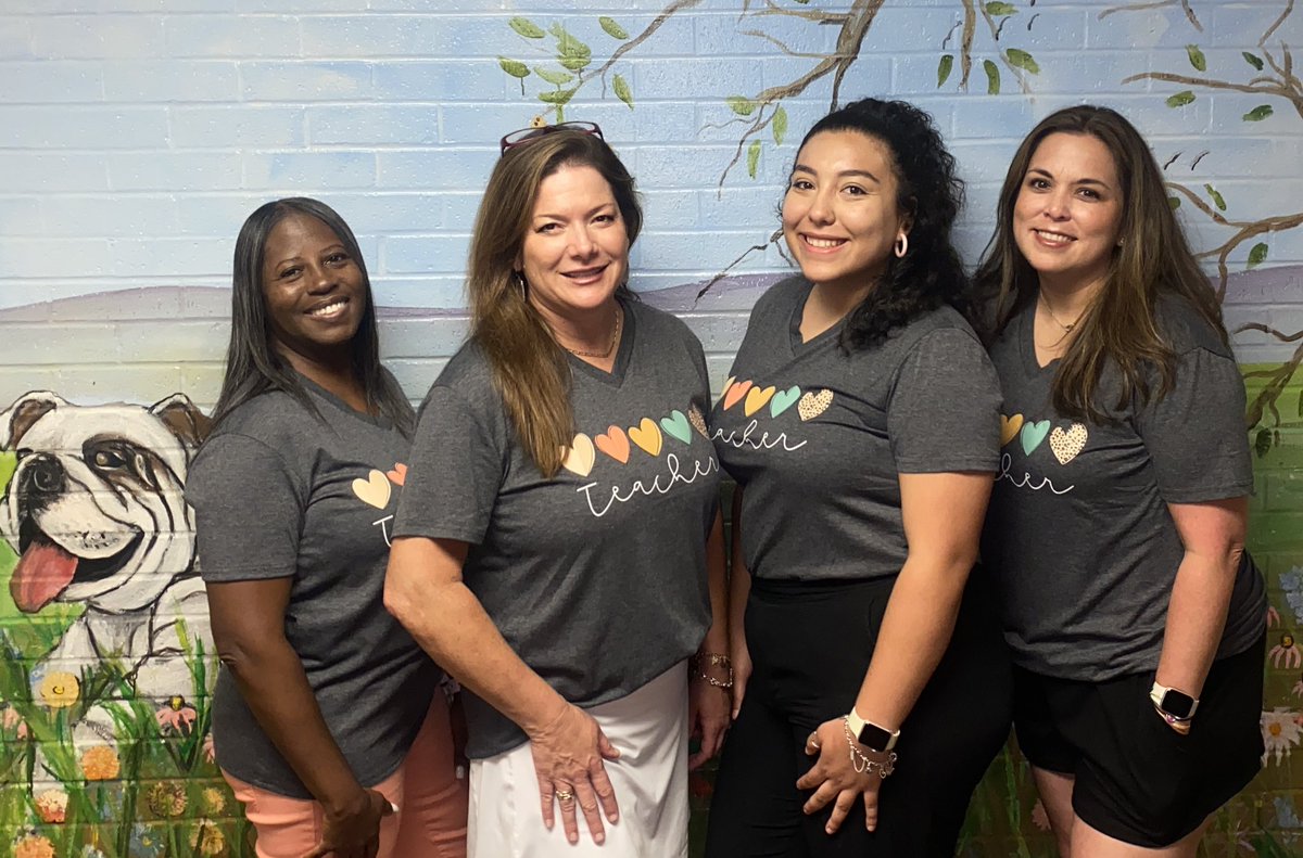 𝕄𝕚𝕔𝕙𝕖𝕝𝕝𝕖 ℝ𝕖𝕪𝕟𝕠𝕝𝕕𝕤 | (• ◡•)| tweet media