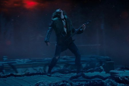 tbaugh725's tweet photo. Eddie Weinbauer walked so that Eddie Munson could run 🎸🤘🏻🎧 #StrangerThings  #trickortreat #eddiemunson #eddieweinbauer https://t.co/4hHTwZcm0y