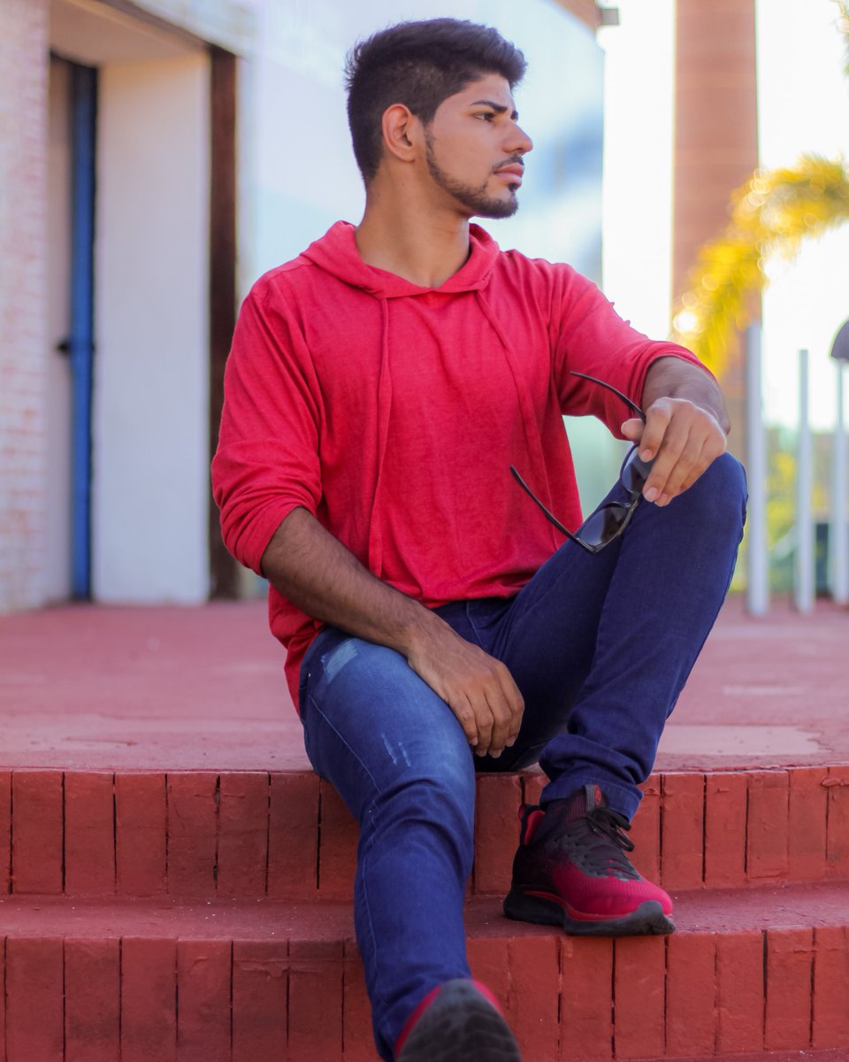yveredd's tweet photo. Escolhi ser feliz. Não porque tudo é bom, mas porque posso ver o lado bom e positivo de tudo na vida.
#modelo #positividade #brasil #explore #bloqueiro #explorepage
📸@joaofotos https://t.co/R3Pe1EvMDj