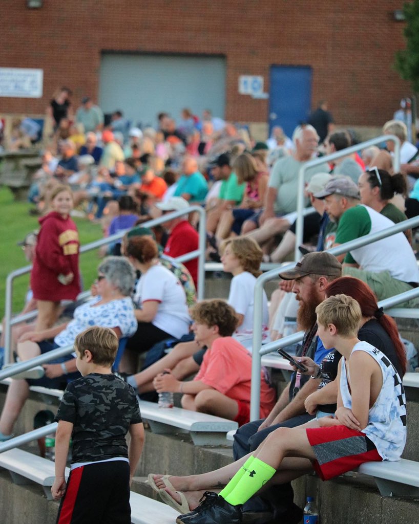 𝙒𝙚 𝙝𝙚𝙖𝙧 𝙮’𝙖𝙡𝙡👂

≫ River Bandits are down 4-1 going into the seventh