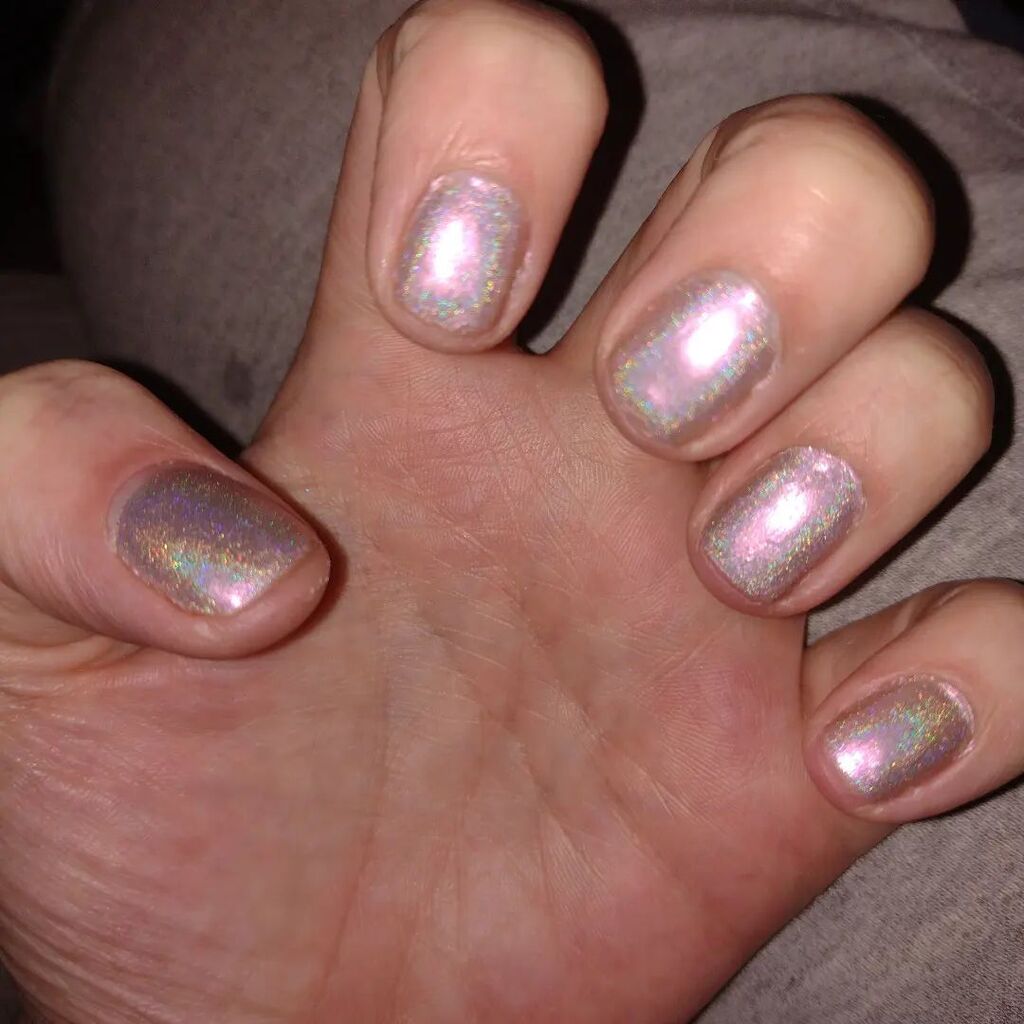 ItsGherks's tweet image. Purple holography!

#MaleNails