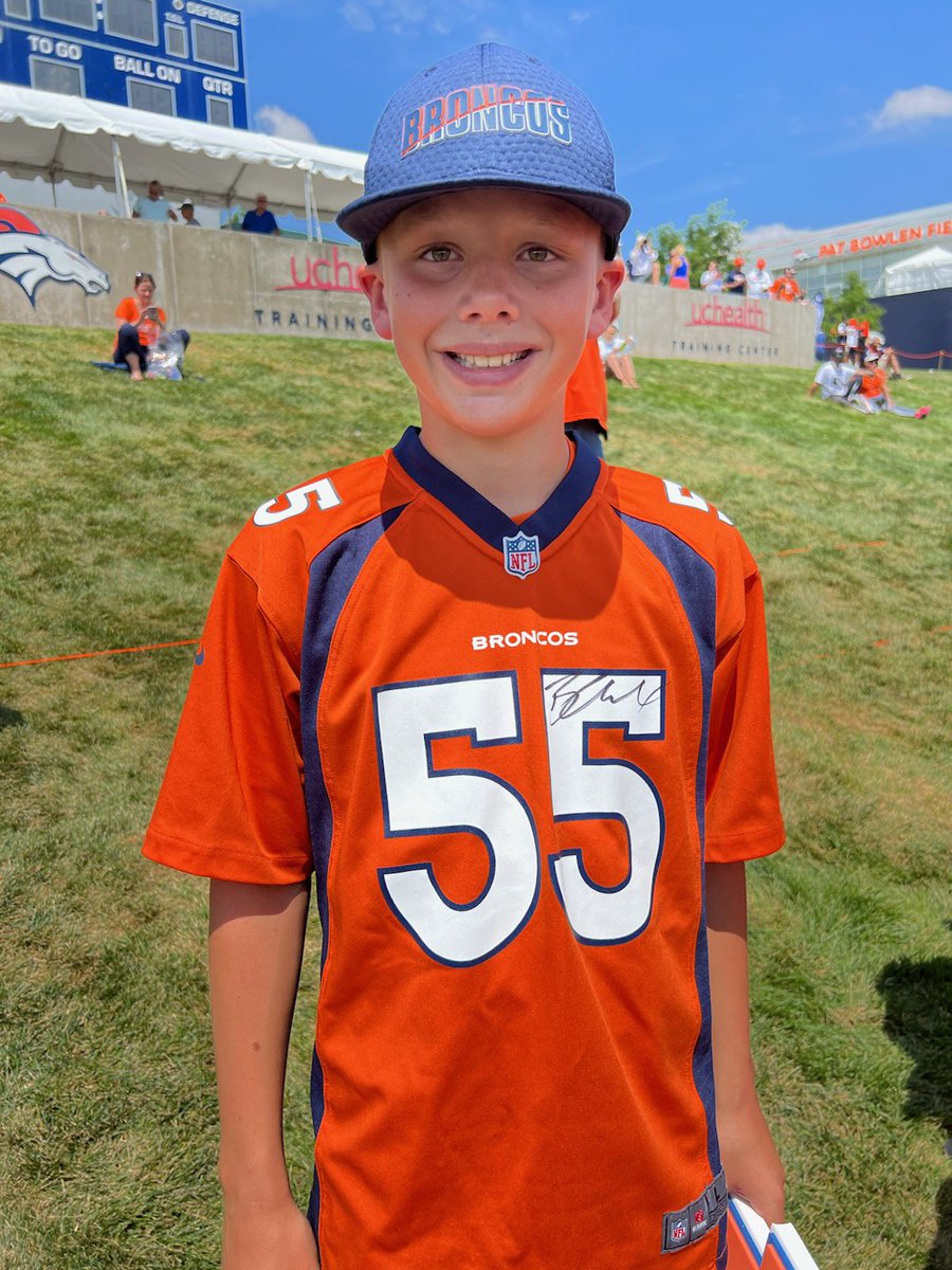 jessarend's tweet photo. We love the @broncos for many reasons, but to get your jerseys signed by @astronaut  @SuttonCourtland and @PatSurtainll !? BEST DAY EVER! Helmet signed by @DangeRussWilson and @CSterns_7 was extra sweet icing on the cake! Thank you guys so much! 💙🧡🏈 #letsride https://t.co/4CCg0OSrVy