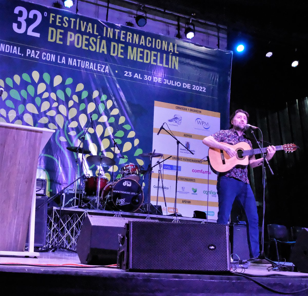 YenyParody's tweet photo. @Palabraspala en #32FIPMed
@poesiamedellin 
#Medellín https://t.co/wROPBTcrIh