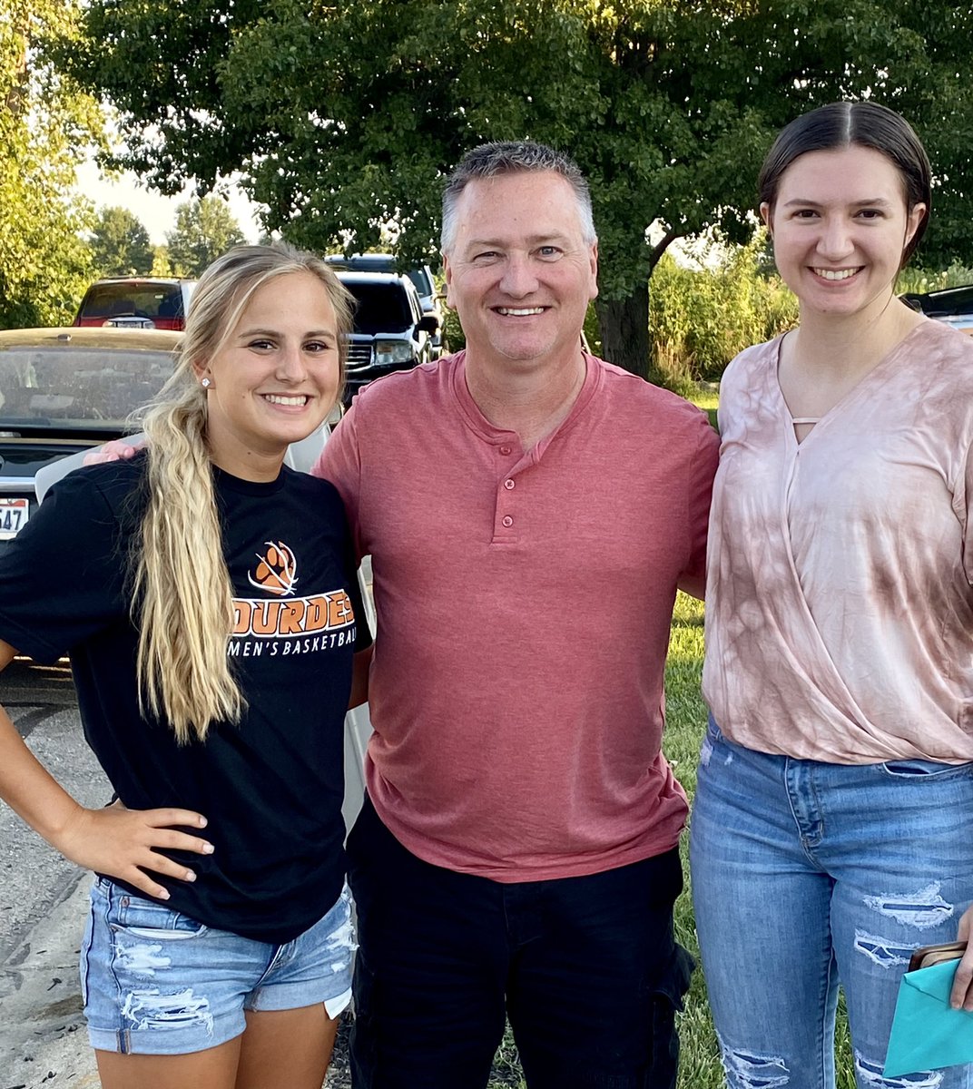 Coach Maceyko (@coachmaceyko) on Twitter photo Was honored to have gotten to know and coach these two amazing girls - and winners of Sethโs Snuggle Time Scholarships. Great catching up and spending a few hours sharing dinner. Best of luck on the next phase of life Beth Hardwick & <a href="/EdwardsKambry/">kambry Edwards</a>! Was honored to have gotten to know and coach these two amazing girls - and winners of Sethโs Snuggle Time Scholarships. Great catching up and spending a few hours sharing dinner. Best of luck on the next phase of life Beth Hardwick & <a href="/EdwardsKambry/">kambry Edwards</a>!