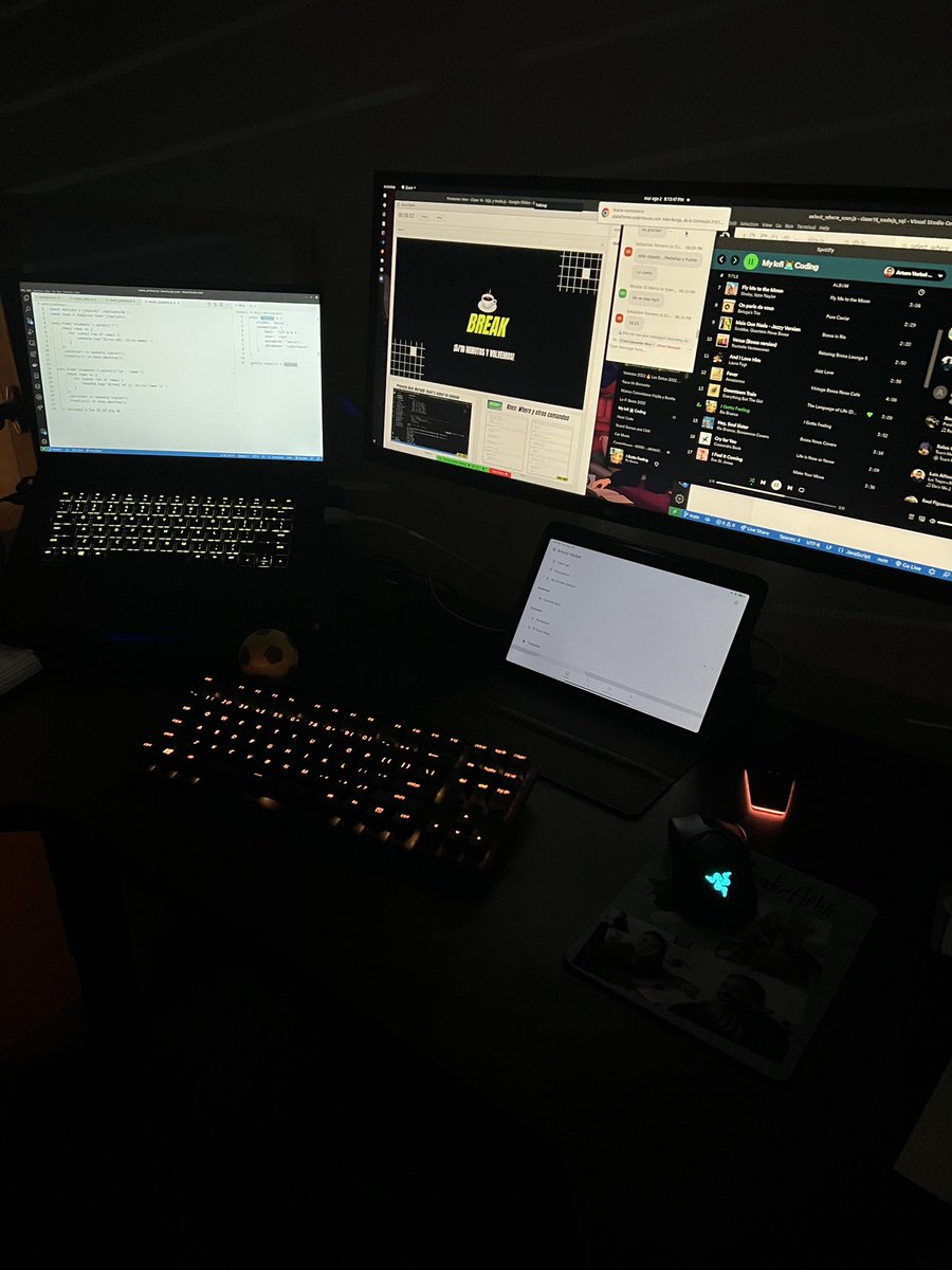 arturoverbel's tweet image. My setup is so beautiful 🥹.
#coderhouse