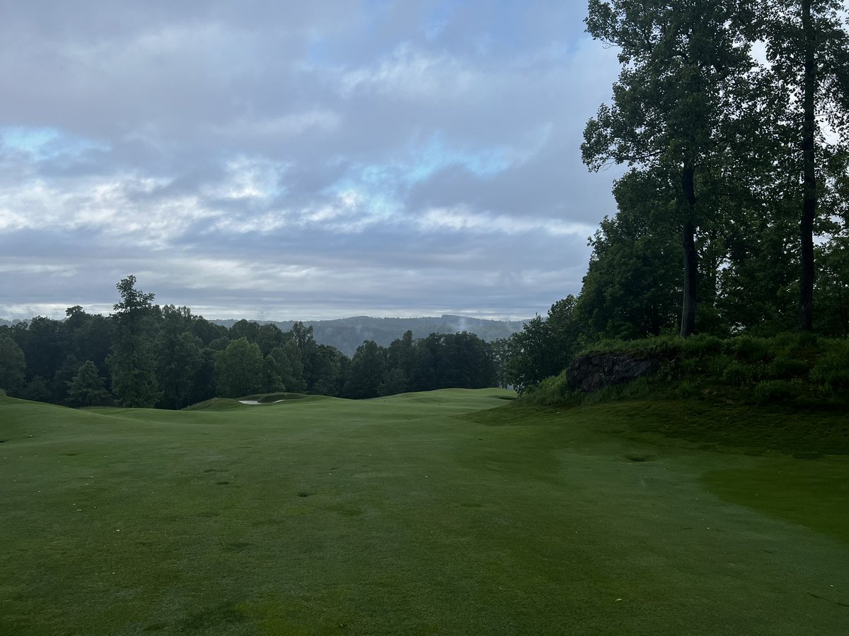 Aero5k's tweet photo. @LouStagner @primland hole 1 https://t.co/T606MUyg7d