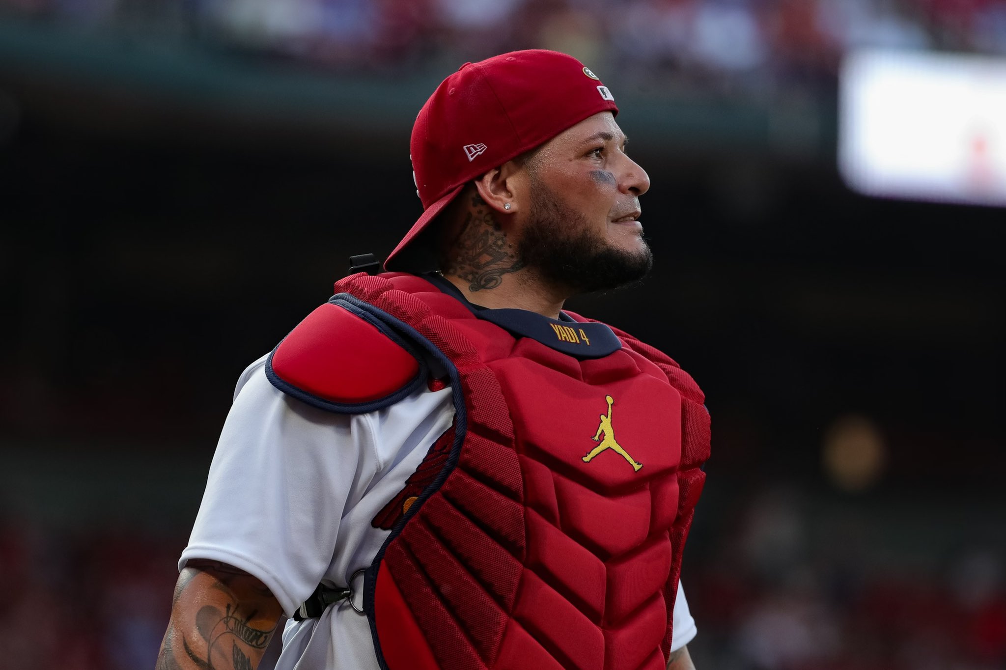 St. Louis Cardinals on X: Yadi and Albert exchanged jerseys after the  game! ❤️  / X
