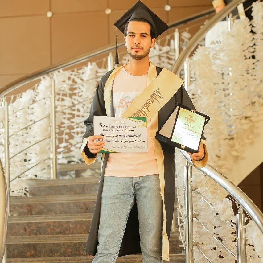 Mahmoud9032's tweet photo. #صورة_ملف_شخصي_جديدة https://t.co/oWo31omXEo
