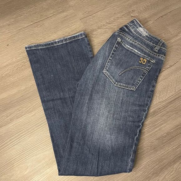 Verlaglam's tweet photo. So good I had to share! Check out all the items I'm loving on @Poshmarkapp #poshmark #fashion #style #shopmycloset #joes #columbia #stevemadden: https://t.co/bfCqbE4tHK https://t.co/Iz2m8kgu6W