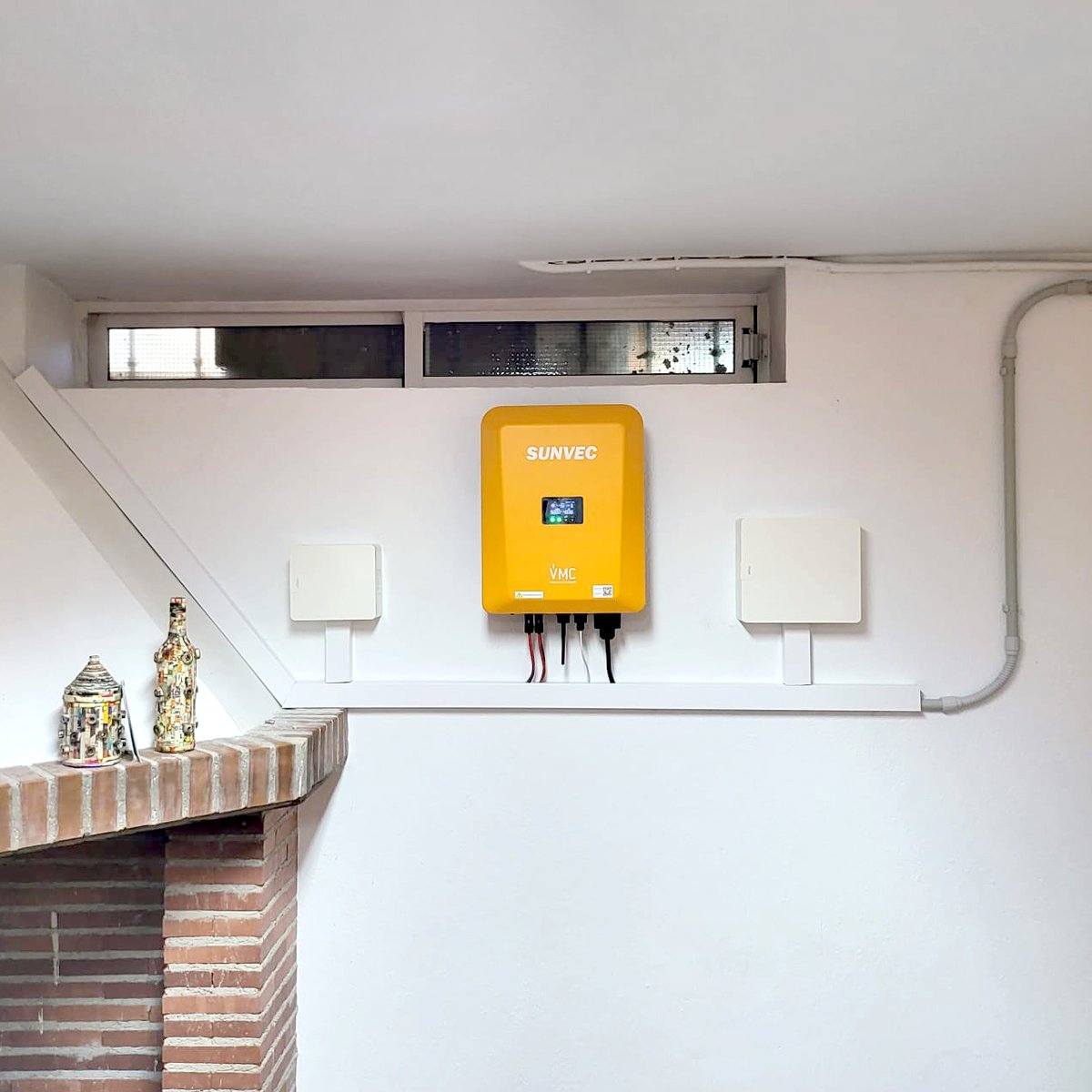 Vector__Energy's tweet photo. 👉Unas cuantas instalación de autoconsumo doméstico con el inversor de red SUNVEC.☀ La instalación está realizada por la empresa MQ.
Más información sobre SUNVEC: https://t.co/rP7wRnRDW0
#inversores #solares #sunvec #autoconsumo #energiasrenovables #fotovoltaica #instalador https://t.co/AQTpP2aPrS