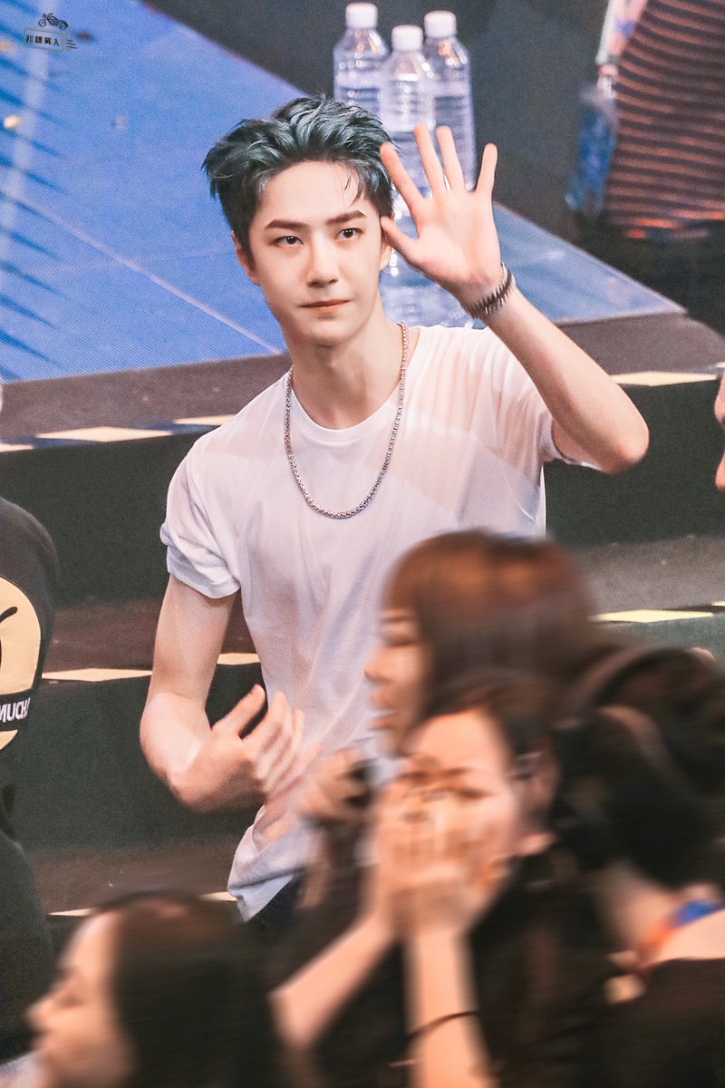 yiboXZ0505's tweet photo. แจก 🎁 Give Away รอบไปรษณีย์
💚 การ์ดโลโม่ + name tag + การ์ดโลโม่แผ่นใหญ่ 
🖇 RT + ปารูปอี้ป๋อที่ชอบมากที่สุดมาให้ดูหน่อยย 
📮 รบกวนของคนที่สามารถออกค่าขนส่งได้ 25 บาท ค่ะ 
🏷 แจกทั้ง 25 คน นะคะ 
#Happy25thYiboDay #25thWangYiboDay #WangYibo25thbirthday #WangYibo王一博 https://t.co/pDWY2Nsof7