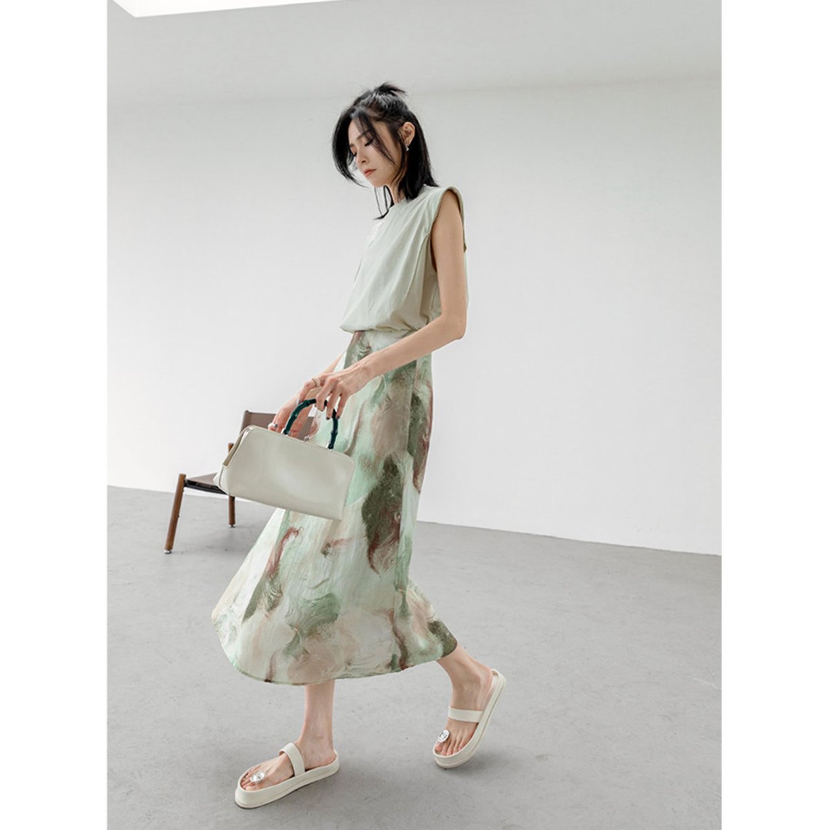 ssisilofficial's tweet photo. Print Highwaist A-line Skirt
Color：Taro Purple / Dul Green

淡いカラーのプリントスカート。
シンプルなシルエットでプリントがよく映えます✨

▽詳しくはこちら
https://t.co/3iWYtZXJgc

＃Ssisil ＃シーシル #スカート #プリントスカート #プリントアイテム
#大人カジュアル #今日のコーデ https://t.co/kgLhjvPrs3