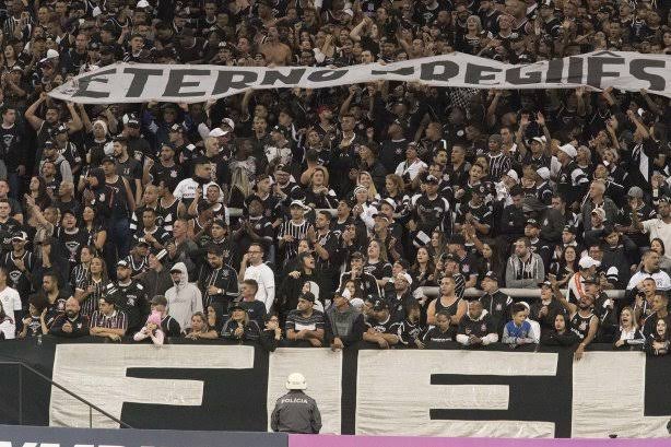 _crf_milgrau's tweet photo. Alguém viu essa torcida hj?👀 https://t.co/kHcSrHOjX2