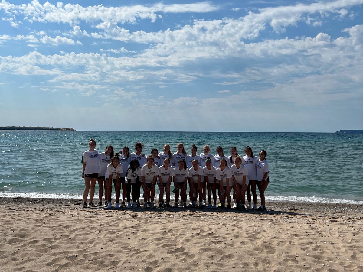 CMU_W_Soccer's tweet photo. It was a great first day. Session 1 took place on our home field before we headed north. Had a great 2nd training session. Got settled into our cabins for the next few nights. Stay tuned for more pictures and updates. 
#FireUpChips🔥🆙 https://t.co/AegpFeZ2uf