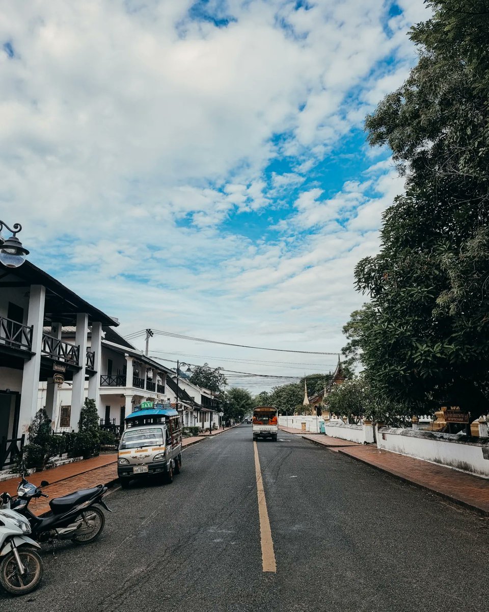 MetasFaridP's tweet photo. We all
Have
Something
To run
For
πββοΈπββοΈπ
#running #luangprabang #lao #travel #Traveler #Backpacker #Backpack #Wanderer #wanderlust #autumn #Photographer #Camera #gopro #goprohero #worldheritage #architecture #adventure #adventurer #explorebetter #streetphotography #litely https://t.co/PwR8ZPEEHM