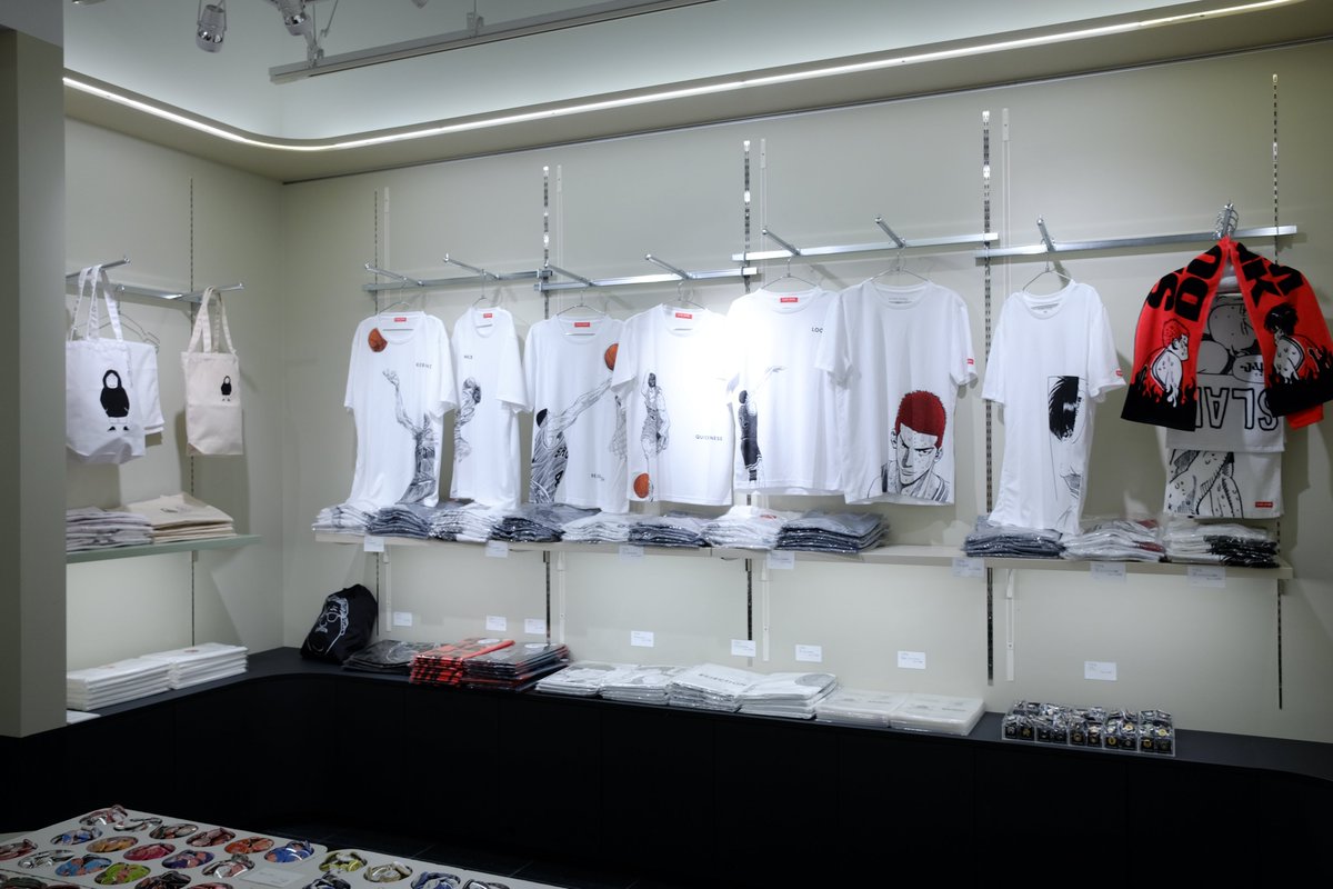Flow_er_Inc's tweet photo. 六本木ヒルズ ウェストウォーク3階の森美術館ショップにてPOP UPストアを開催中です。FLOWERの商品も出品中です。8月29日（月）まで！ https://t.co/E6F4xhaDv1