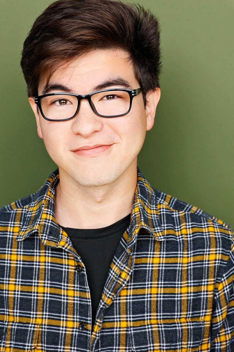 Wowwww look at that guy. So warm. So trustworthy. So next door.

#headshot by Huebner Headshots!